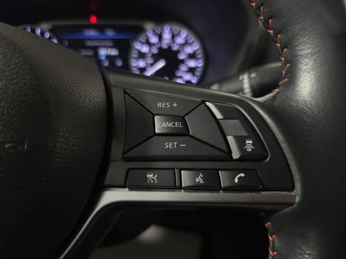 Used 2023 Nissan Sentra SR w/ Trunk Package image 32