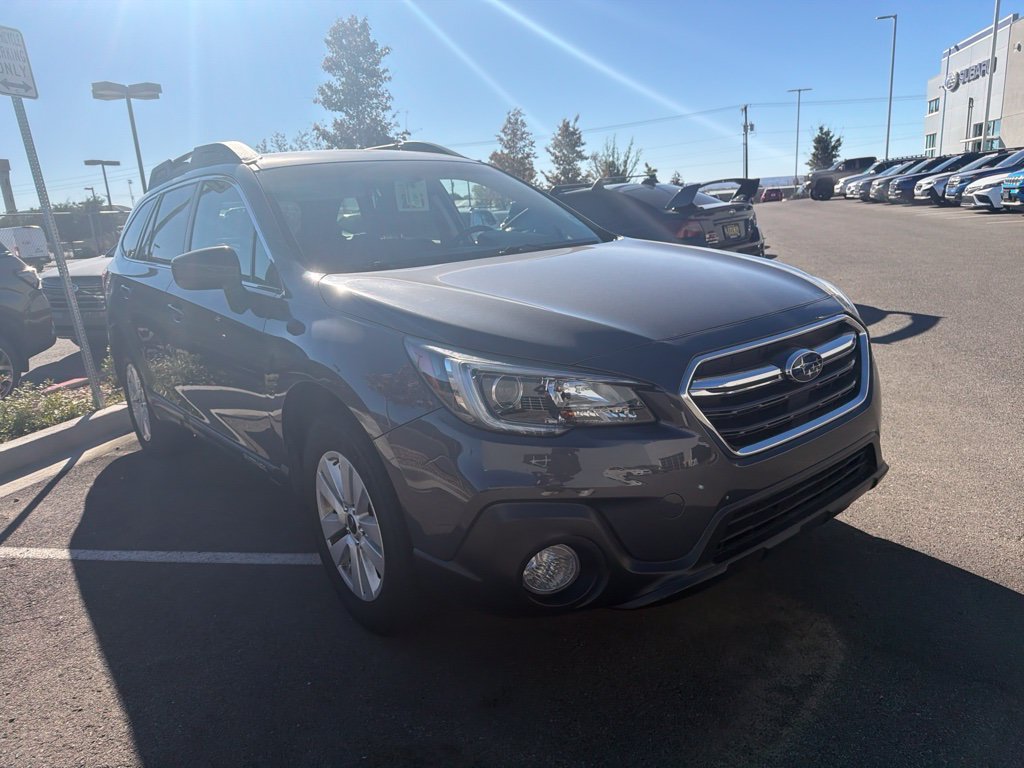 Used 2018 Subaru Outback 2.5i Premium AWD/4WD image 3