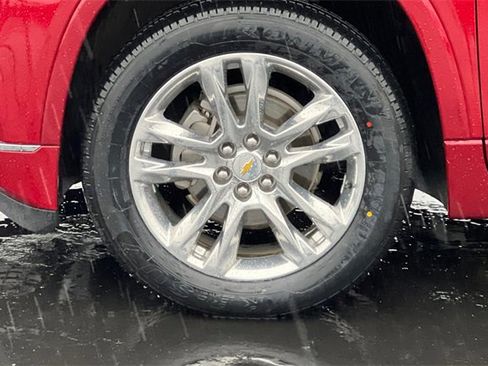 Used 2020 Chevrolet Traverse High Country image 37
