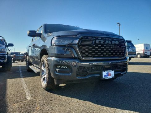 Used 2025 RAM 1500 Tradesman AWD/4WD image 17