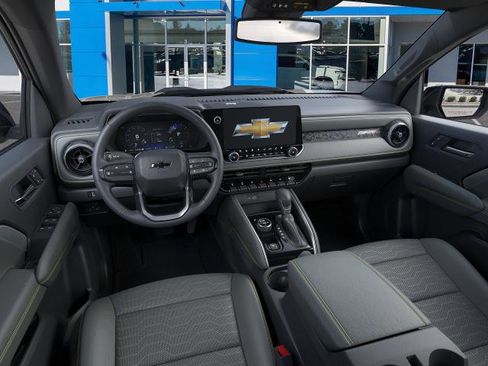 New 2026 Chevrolet Colorado ZR2 w/ Technology Package AWD/4WD image 15