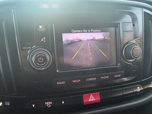 Used 2018 RAM ProMaster City Tradesman image 17