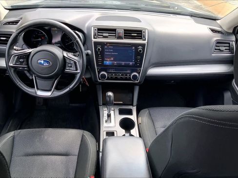Used 2019 Subaru Outback 2.5i Premium image 15