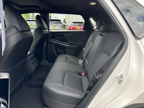 Used 2023 Subaru Solterra AWD image 13