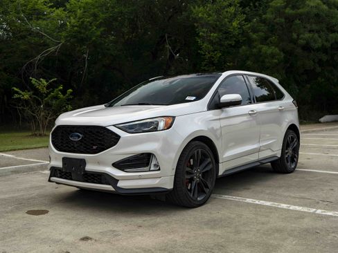 Used 2019 Ford Edge ST w/ Equipment Group 401A AWD/4WD image 5