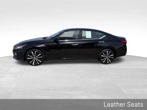 Used 2021 Nissan Altima 2.5 Platinum AWD/4WD image 7
