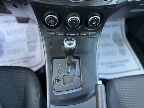 Used 2013 MAZDA MAZDA3 i Touring FWD image 14