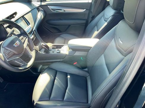 Used 2025 Cadillac XT5 Luxury w/ LPO, Floor Liner Package AWD/4WD image 22