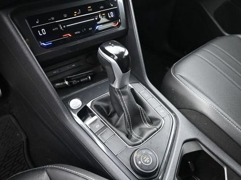 Used 2023 Volkswagen Tiguan SE R-Line AWD/4WD image 31