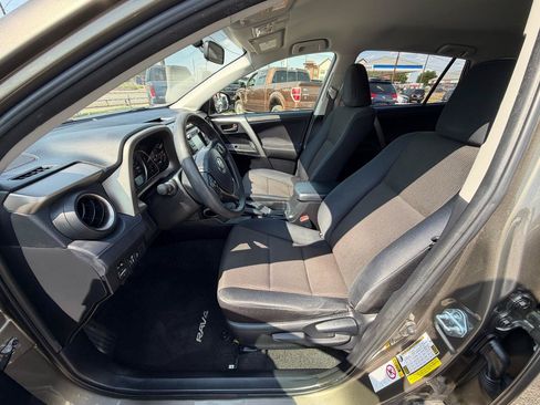 Used 2014 Toyota RAV4 LE FWD image 9