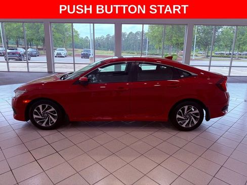 Used 2018 Honda Civic EX image 4