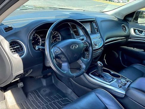 Used 2019 INFINITI QX60 Luxe w/ Essential Package image 17