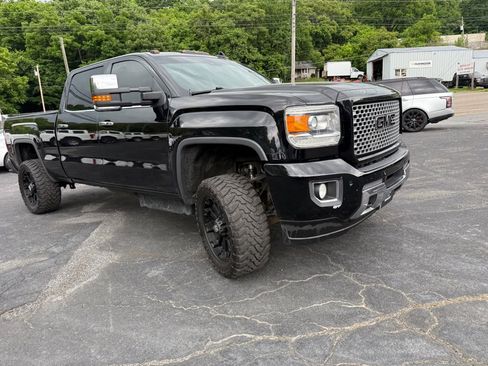 Used 2016 GMC Sierra 2500 Denali w/ Duramax Plus Package AWD/4WD image 20