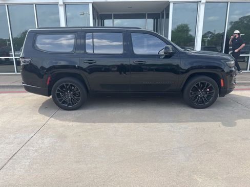 Used 2023 Jeep Grand Wagoneer Series II w/ Quick Order Packagew 28T image 2