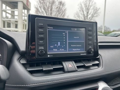 Used 2020 Toyota RAV4 XLE image 24