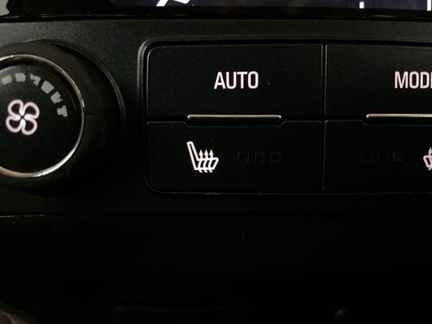 Used 2017 GMC Acadia Denali image 16