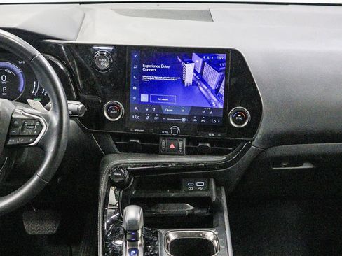 Used 2024 Lexus NX 350h AWD image 14