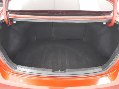 Used 2017 Hyundai Elantra SE FWD image 18