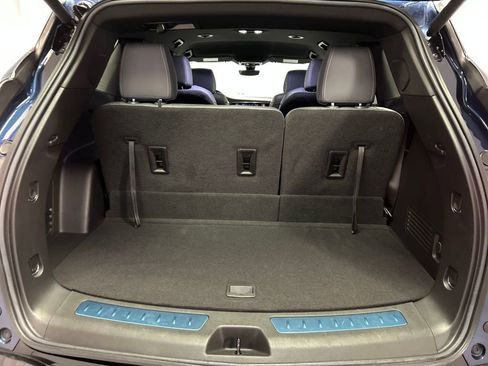 Used 2023 Buick Enclave Essence w/ Sound and Sites Package image 25