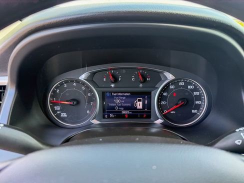 Used 2021 GMC Acadia SLE FWD image 12