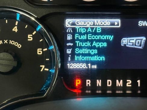 Used 2014 Ford F150 XLT w/ Equipment Group 302A Luxury RWD image 18
