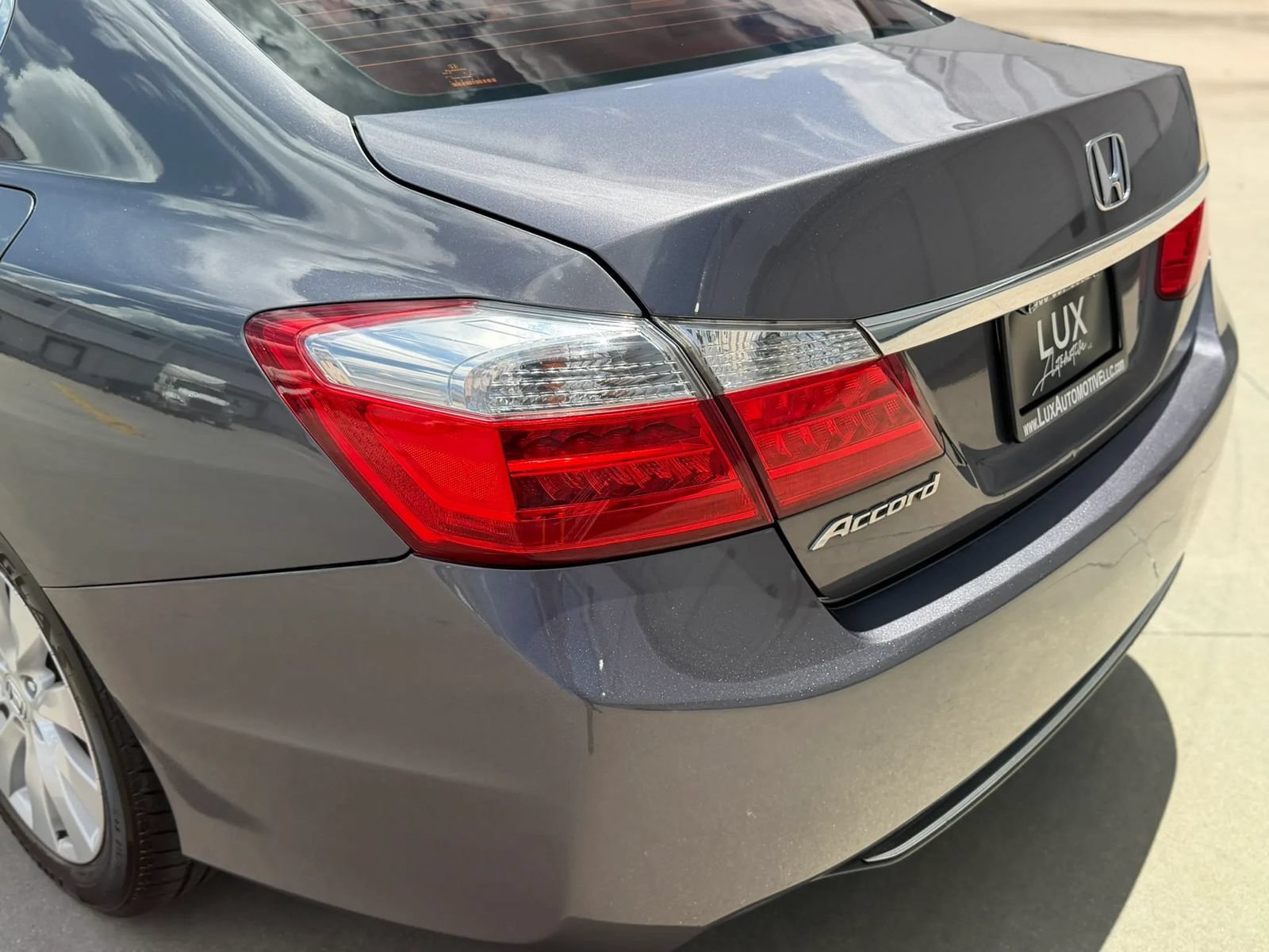 Used 2015 Honda Accord EX-L image 12