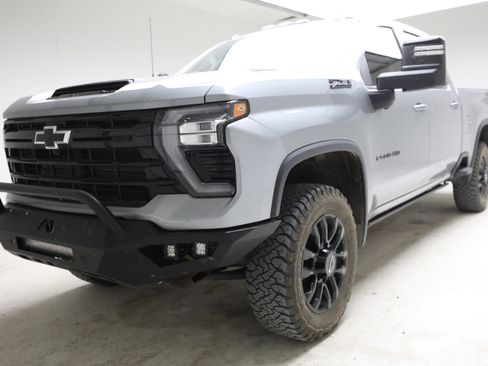 Used 2025 Chevrolet Silverado 2500 LTZ w/ Trail Boss Package AWD/4WD image 1