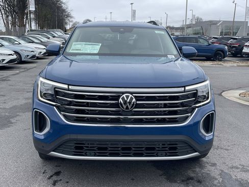 New 2026 Volkswagen Atlas SE FWD image 2