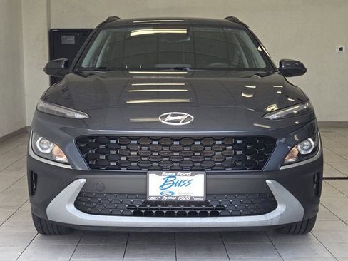 Used 2022 Hyundai Kona SEL w/ Cargo Package FWD image 2
