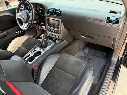 Used 2014 Dodge Challenger SRT8 RWD image 49