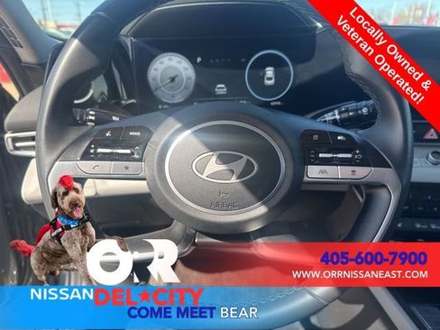 Used 2025 Hyundai Elantra Limited FWD image 16