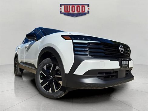 New 2026 Nissan Kicks SV w/ SV Premium Package image 6