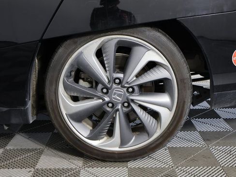 Used 2018 Honda Clarity Touring image 14