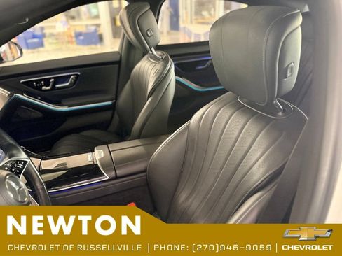 Used 2022 Mercedes-Benz S 500 4MATIC w/ AMG Line Package image 15