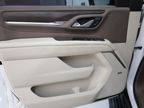 Used 2021 GMC Yukon Denali w/ LPO, Illumination Package AWD/4WD image 70