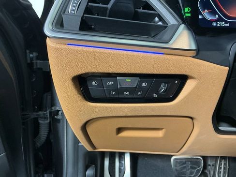 Used 2021 BMW 330i Sedan w/ M Sport Package image 18