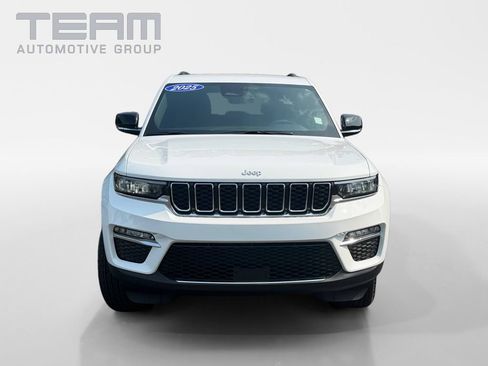 Certified 2025 Jeep Grand Cherokee Limited w/ Trailer Tow Package AWD/4WD image 2