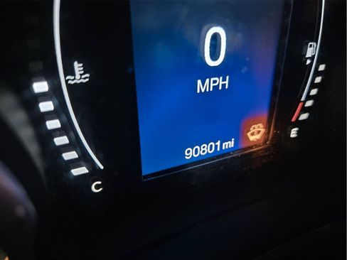 Used 2018 Jeep Compass Sport w/ Cold Weather Group AWD/4WD image 15