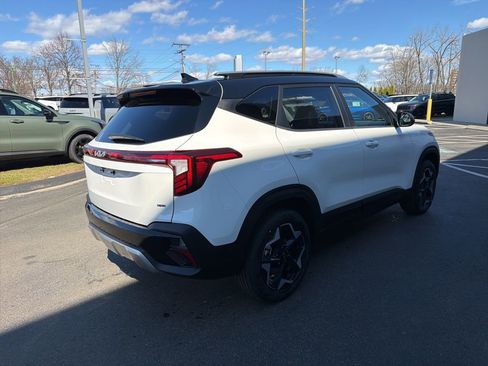New 2026 Kia Seltos S AWD/4WD image 6