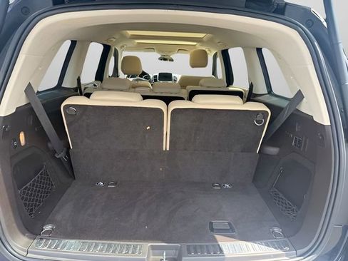 Used 2019 Mercedes-Benz GLS 450 4MATIC image 9