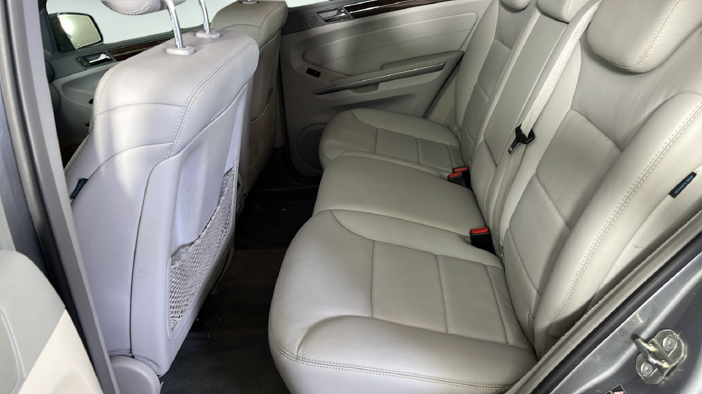 Used 2011 Mercedes-Benz ML 350 2WD image 18