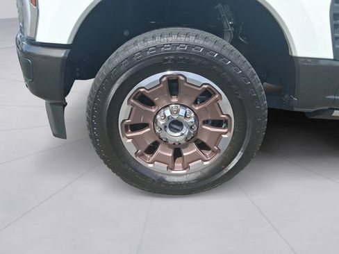 Used 2025 Ford F250 King Ranch AWD/4WD image 9