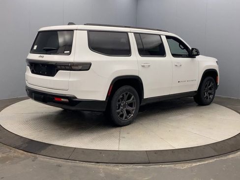 New 2026 Jeep Grand Wagoneer Limited AWD/4WD image 5