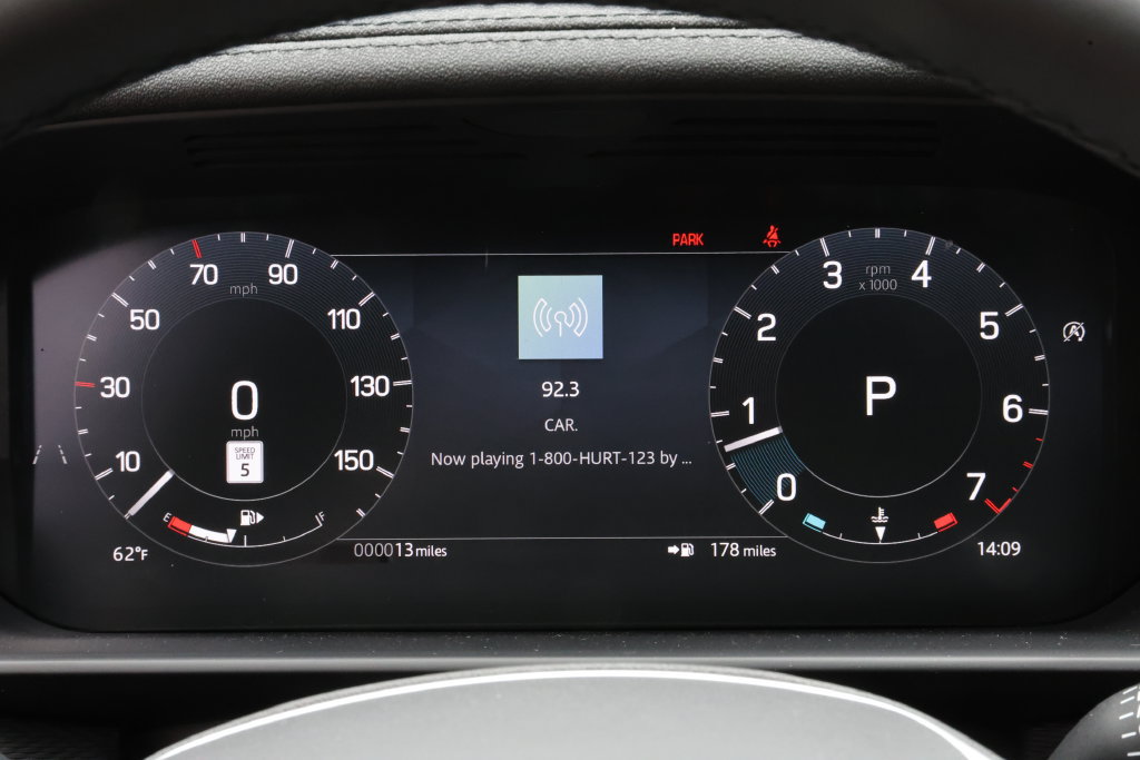 New 2026 Land Rover Discovery Dynamic SE AWD/4WD image 21