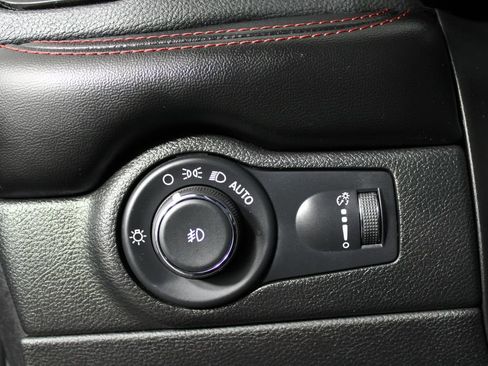 Used 2023 Dodge Durango R/T image 26