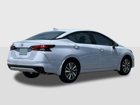 New 2025 Nissan Versa SV image 3