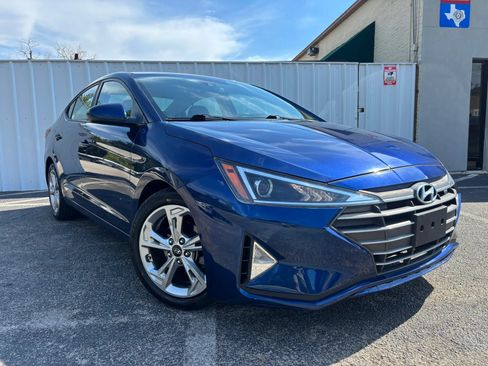Used 2020 Hyundai Elantra SE FWD image 9