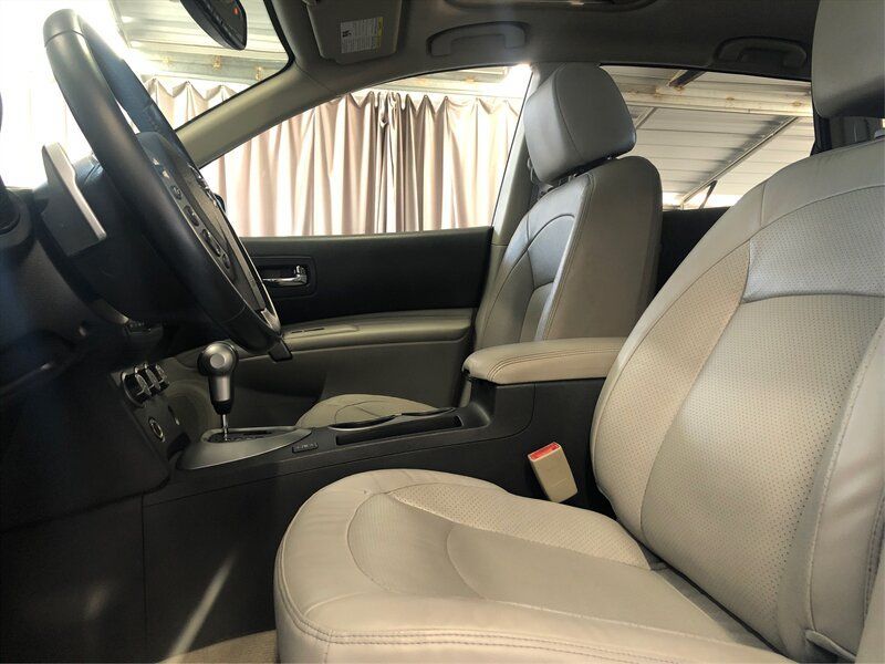 Used 2009 Nissan Rogue SL w/ Premium Pkg AWD/4WD image 9