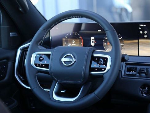 New 2025 Nissan Armada Platinum Reserve image 40