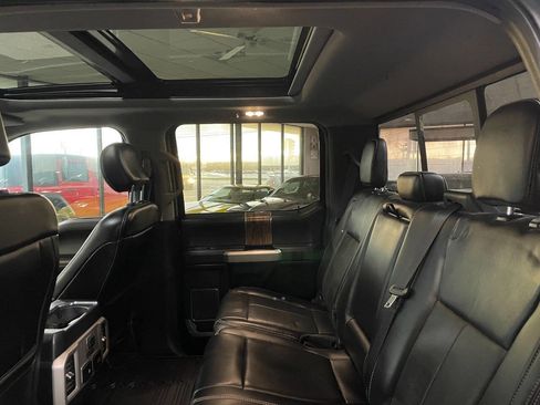 Used 2019 Ford F150 Lariat w/ Equipment Group 502A Luxury image 22